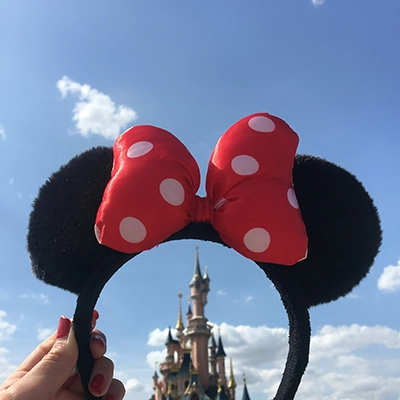 Minnie Mouse headband souvenir.