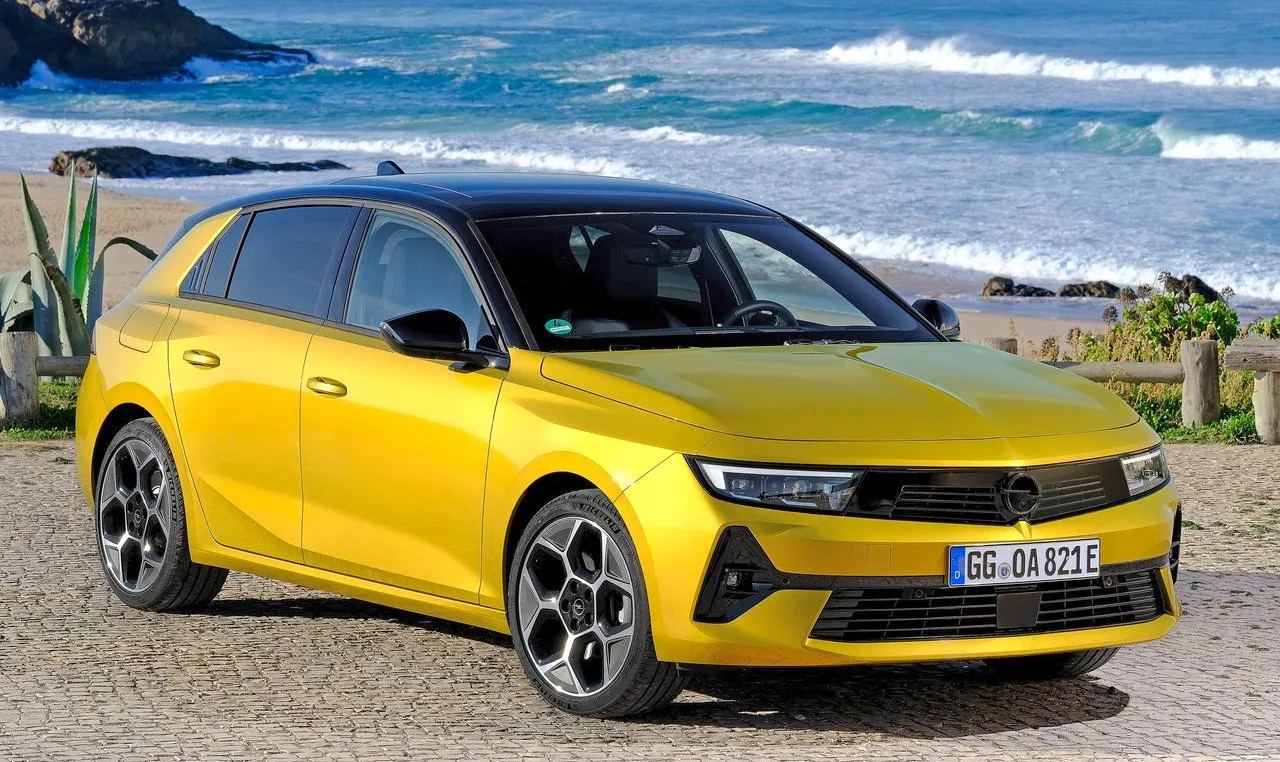 Opel Astra 2022