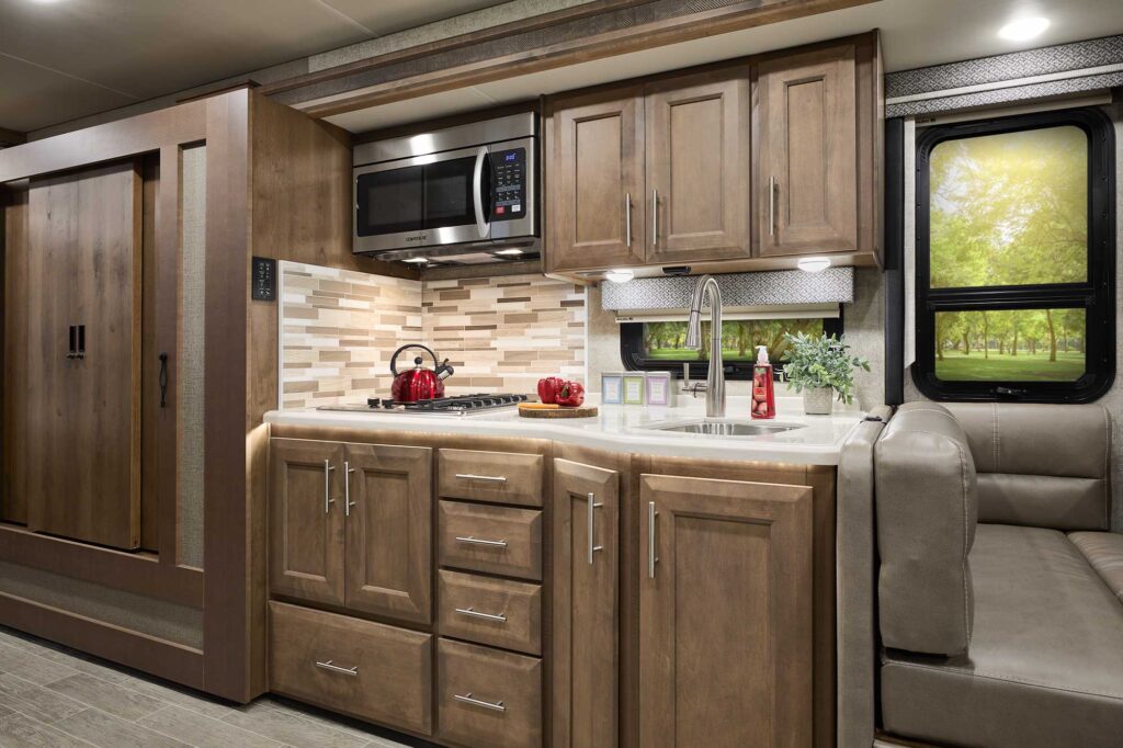 Make 2022 the Best Year Yet with Thor Motor Coach's New Class A the ...