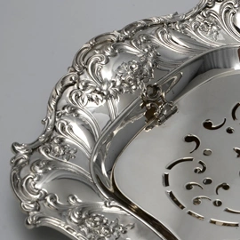 Serving Trays & Platters