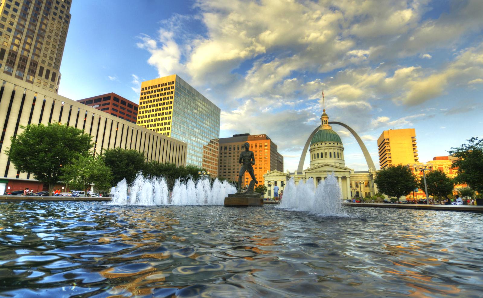 Givable | 10 St. Louis Attractions Where You can Spend Your Spare Change