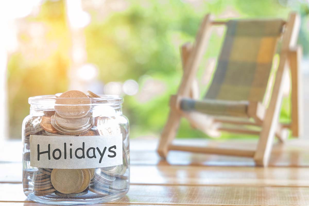 LA holiday budgeting tips