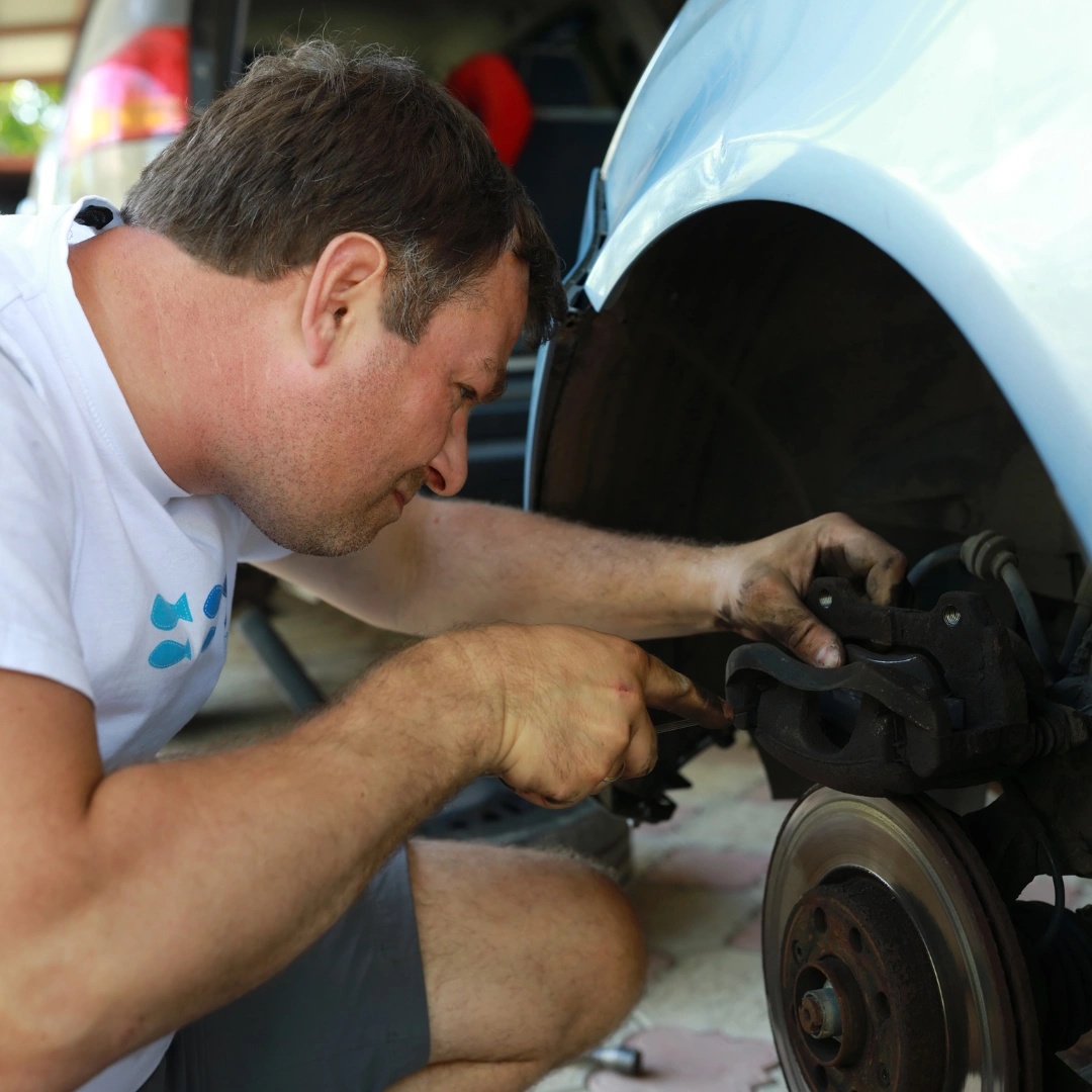 DIY Brake Pad Replacement: 9 Steps to Change Your Brake Pads