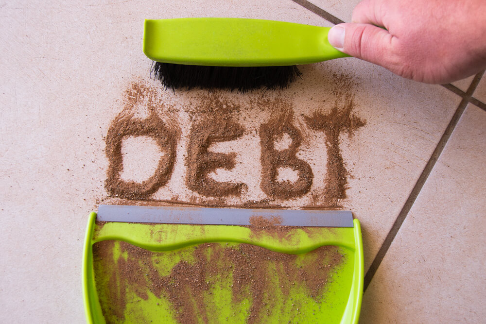 avoiding debt with emergency fund