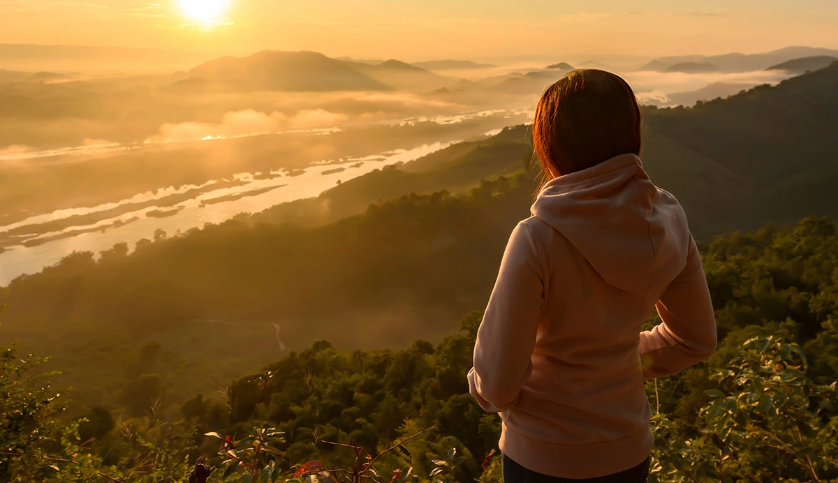 Simple Morning Habits for Less Stress and More Energy