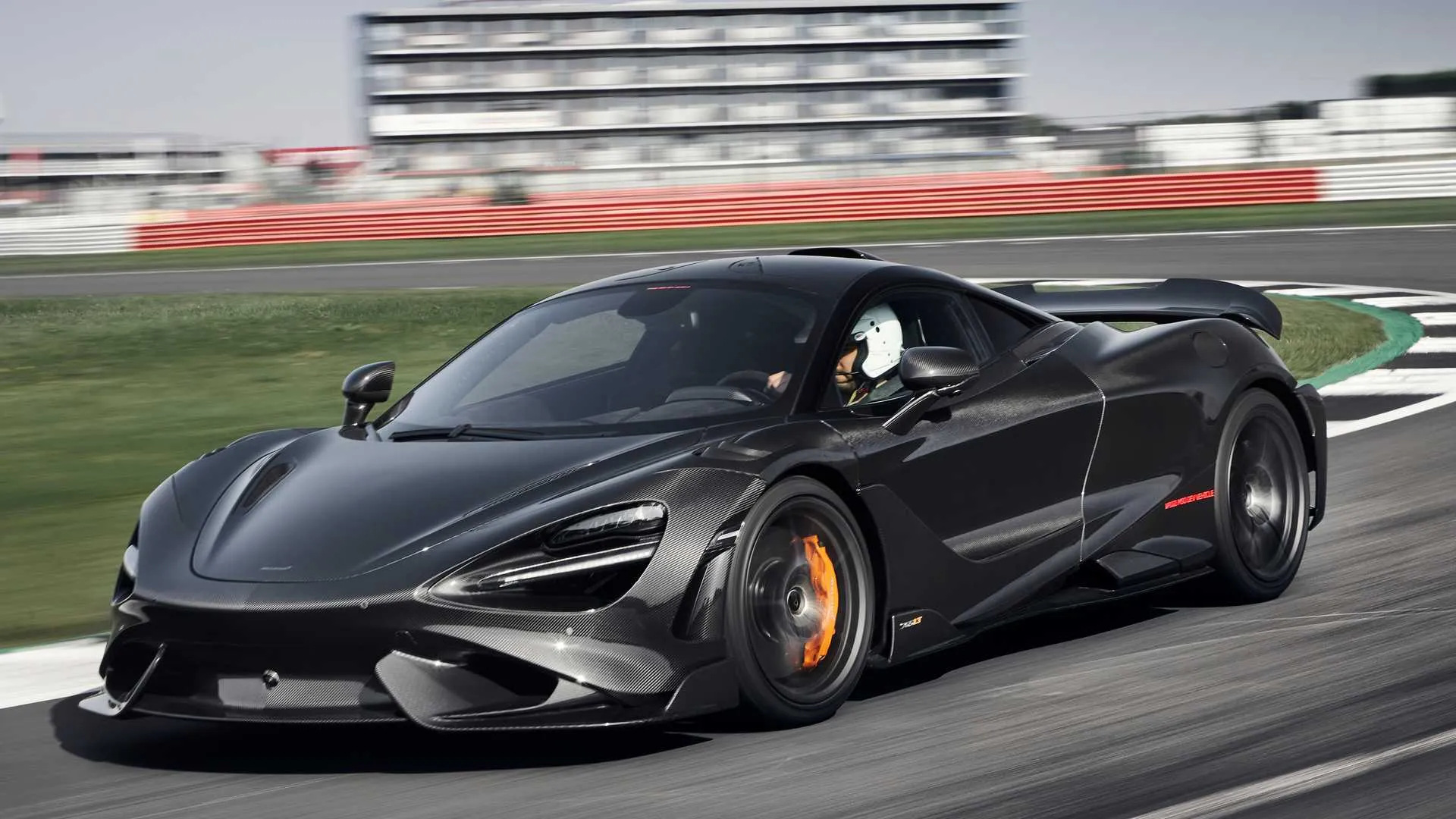 McLaren 765LT