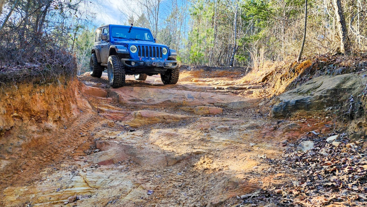 Jeep® Trail Rated Badge - Off-Road Vehicle Certification