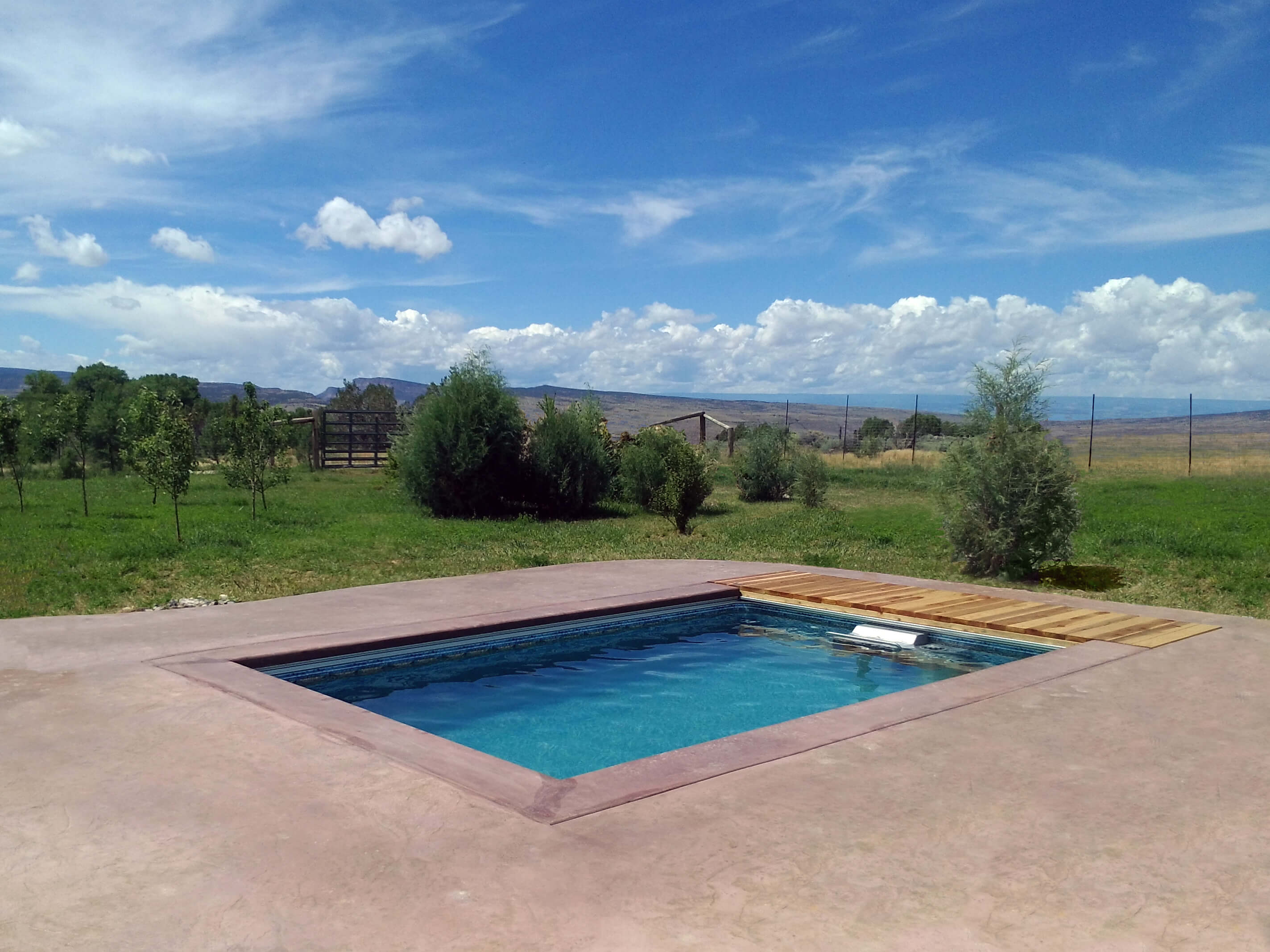 endless above ground pool