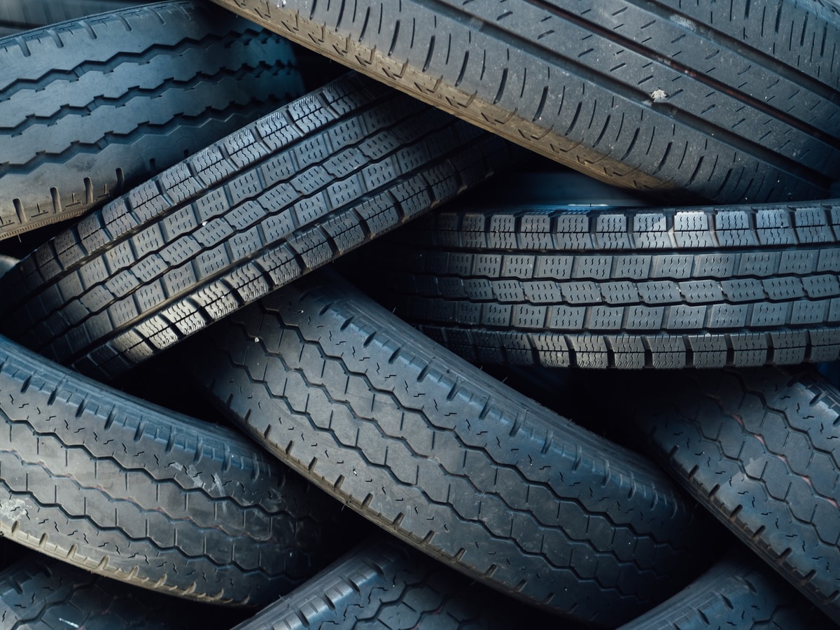 Can I drive with a nail in my tyre? Header Image