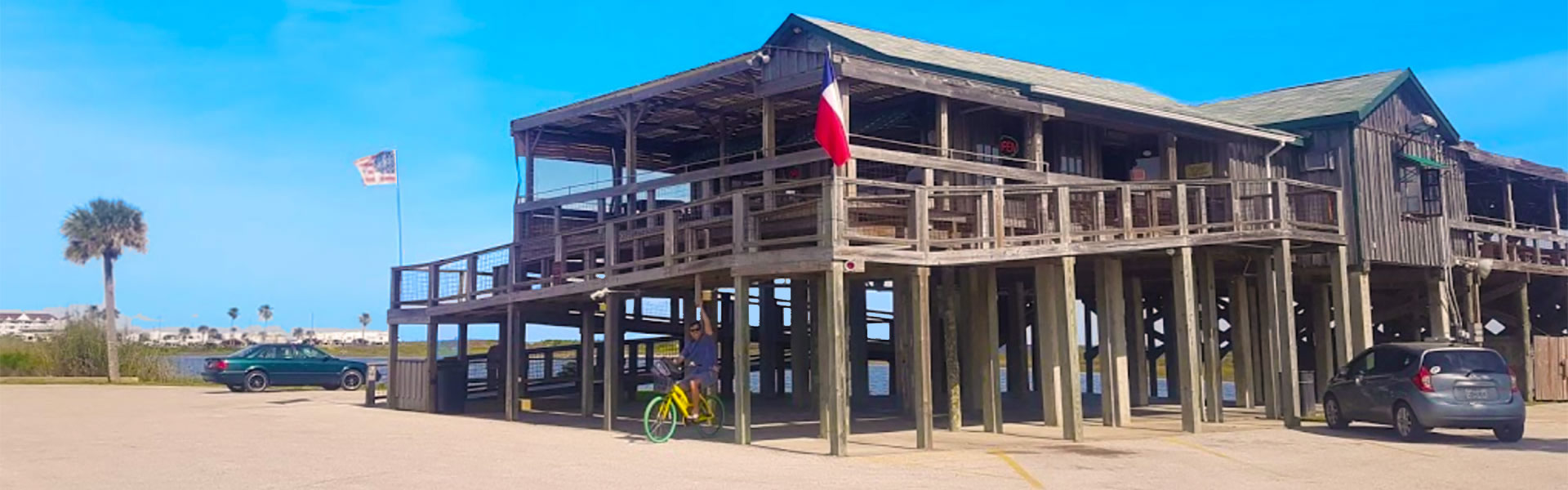Woody's Beach Bar