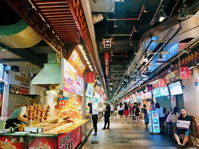 東門町美食城