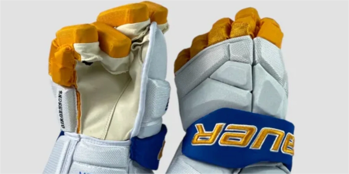 The 7 Best Hockey Gloves For 2023
