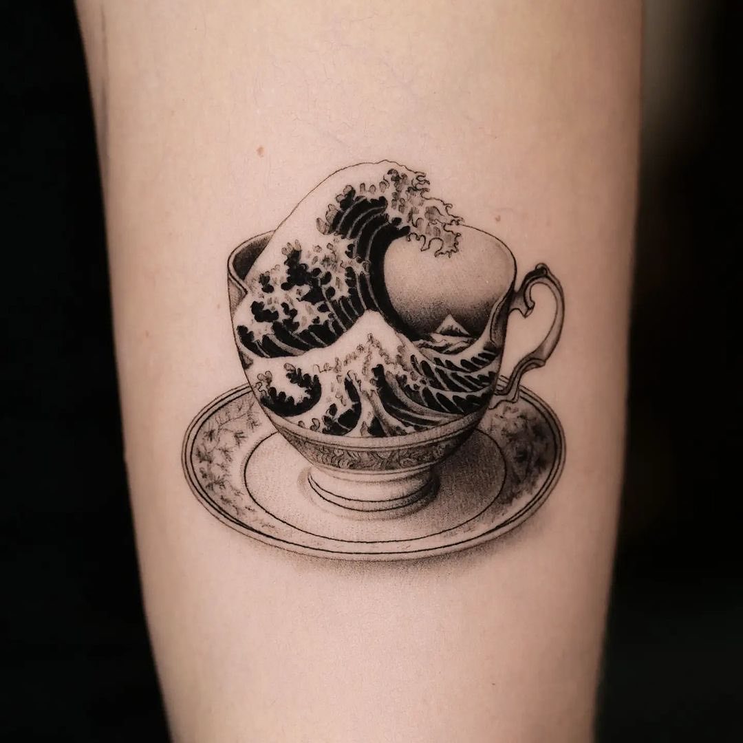 black and grey tattoo by thommesen ink