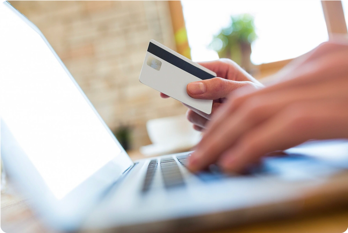 partnerships-cards.webp