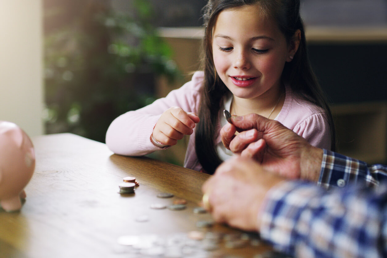 How to teach kids about money