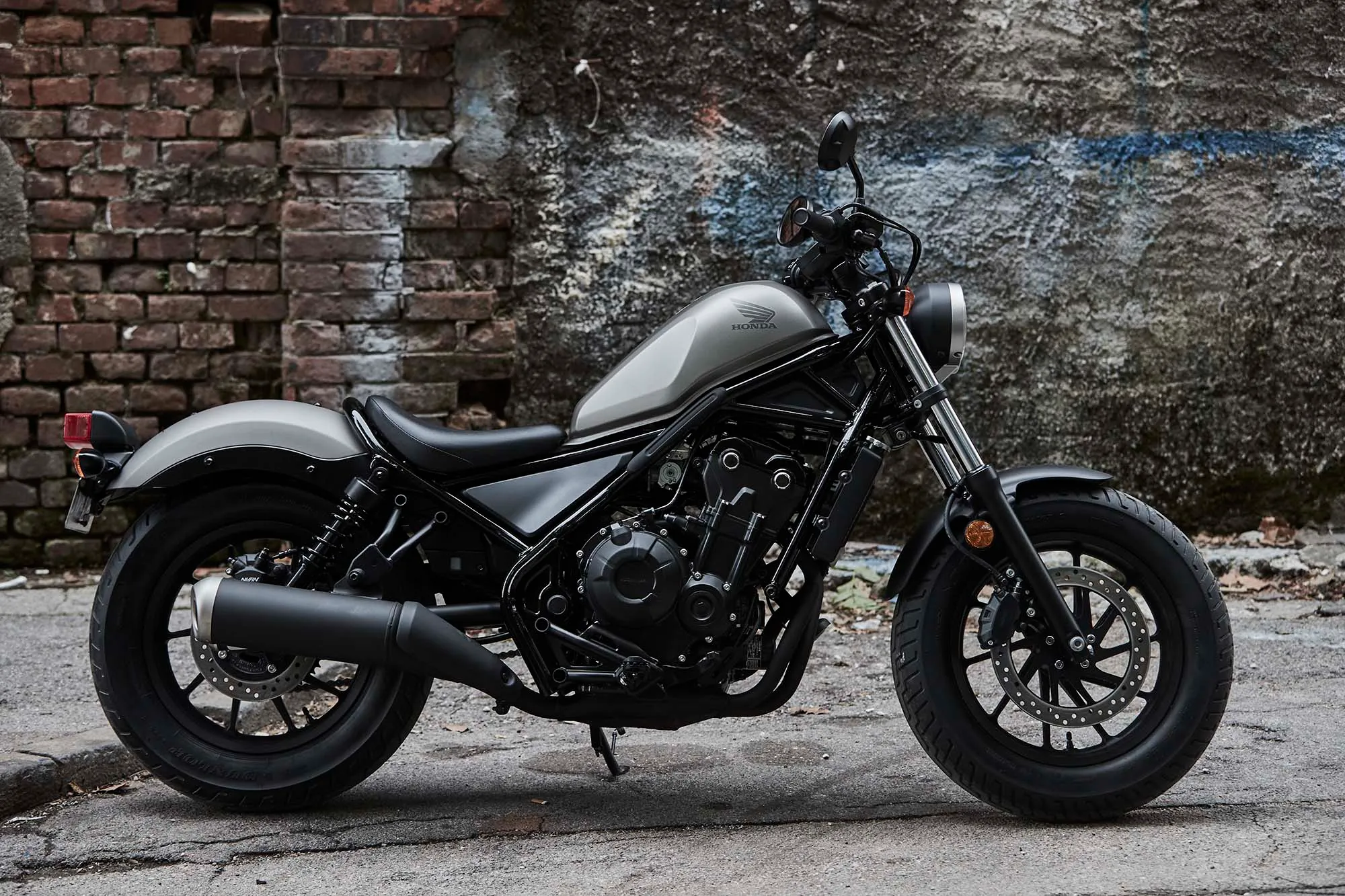 Honda rebel deals 300 beginner bike