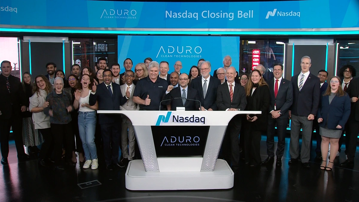 Aduro Team at Nasdaq 1.webp