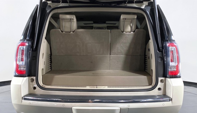 Almacenamiento camioneta Yukon seminueva