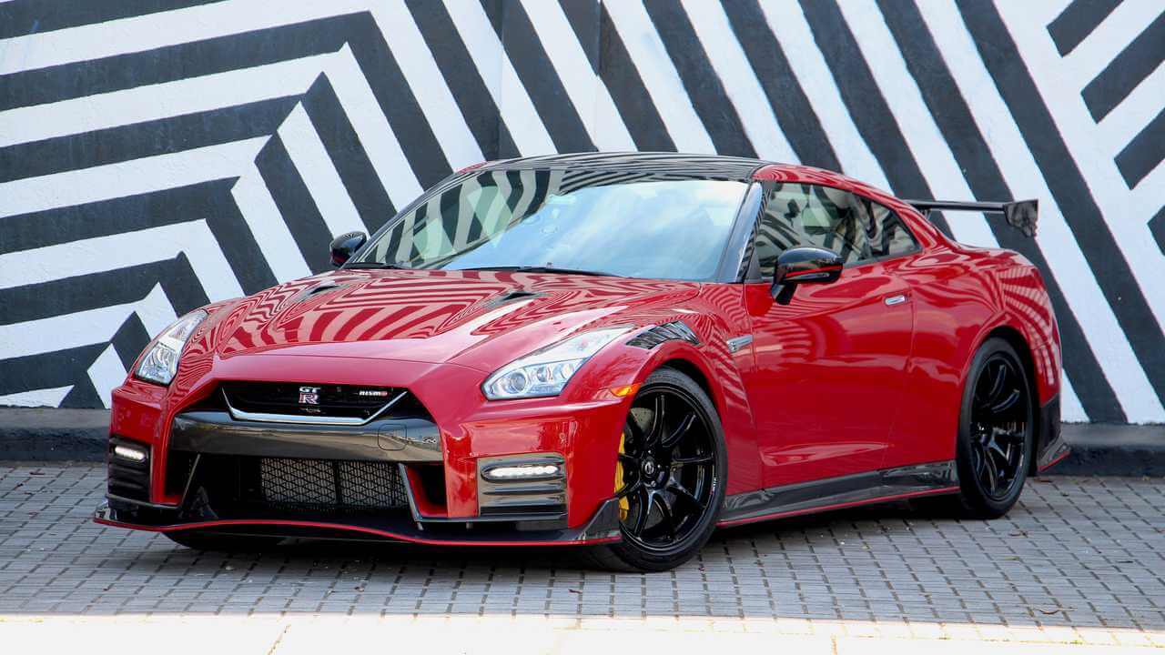 Carro deportivo Nissan GTR