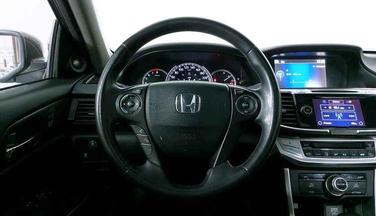 Interior Honda Accord 2011