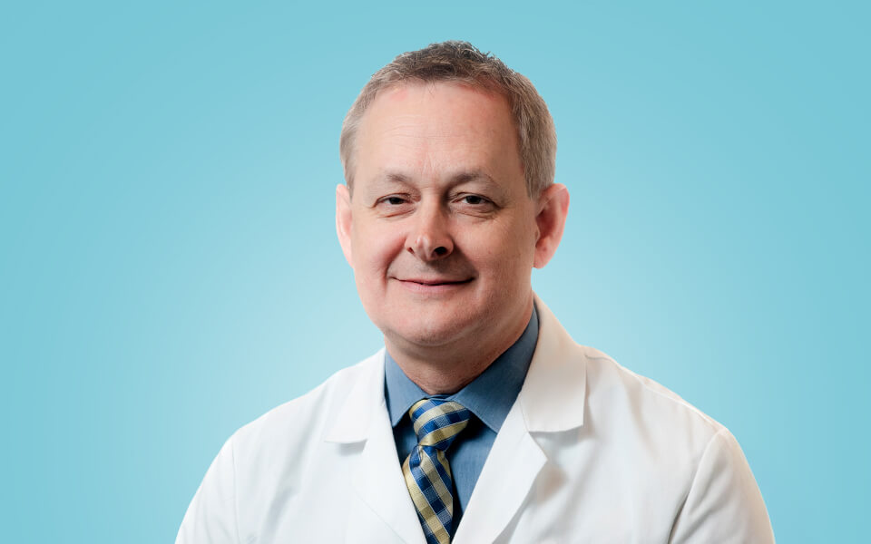 Dr. Alan Martinez