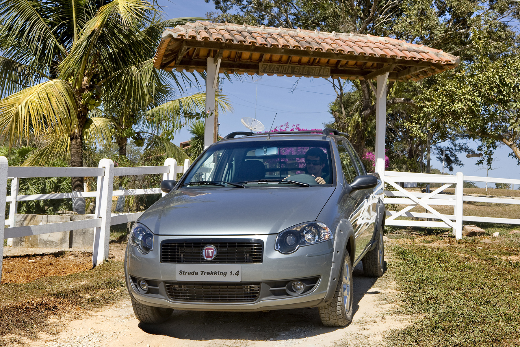 Fiat Strada 2011 Trekking 1.4