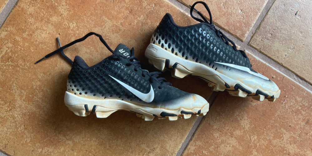 Mens slowpitch hot sale softball cleats