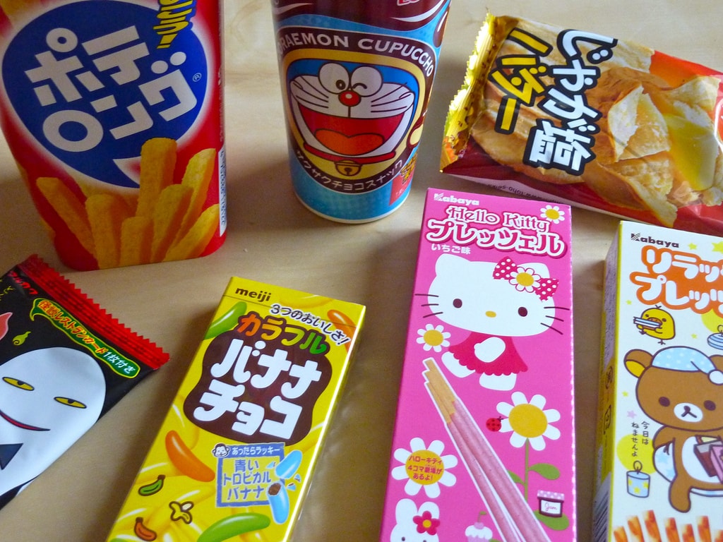 15-snacks-to-bring-home-from-japan-viahero