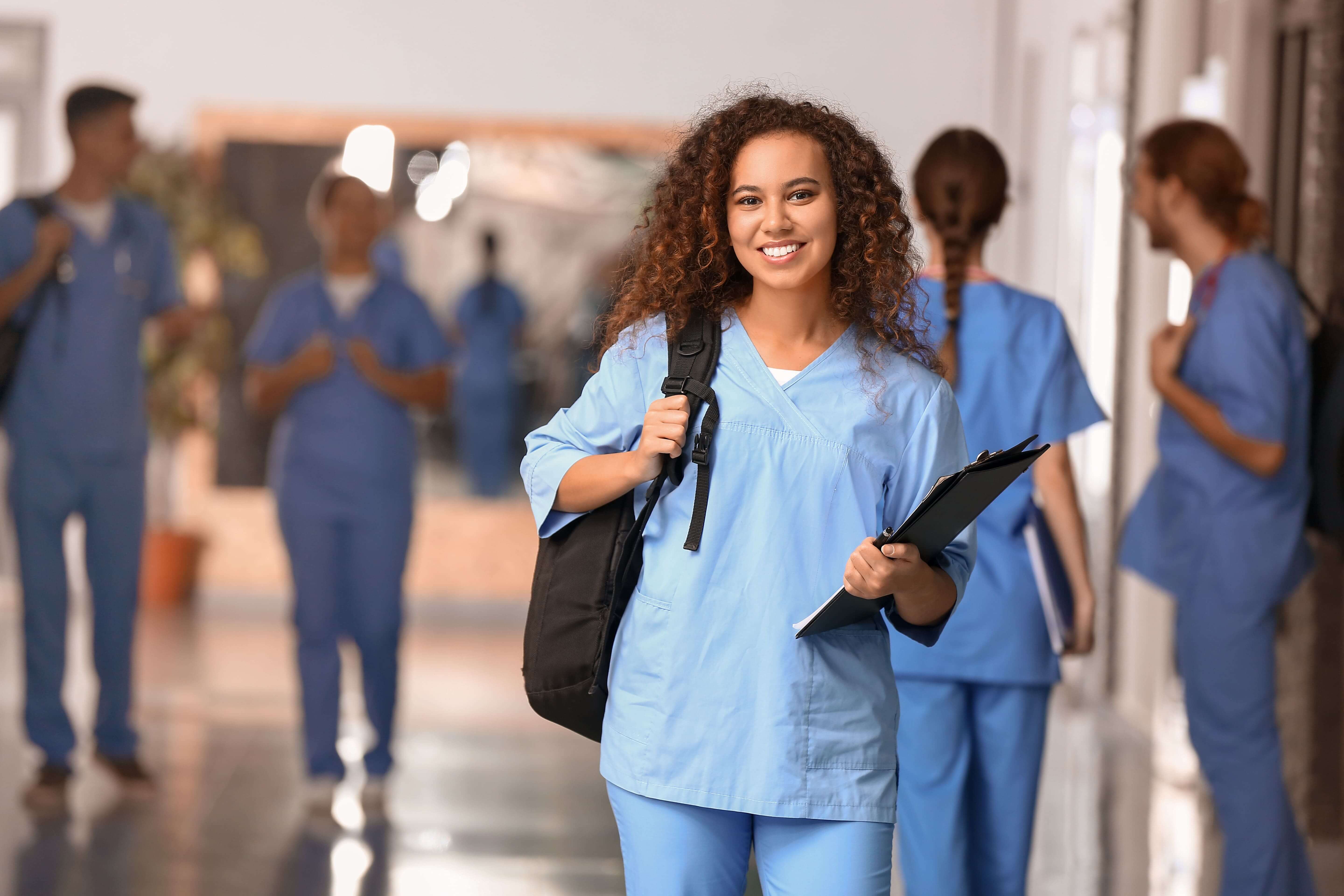 5 Ways to Advance Your Nursing Career