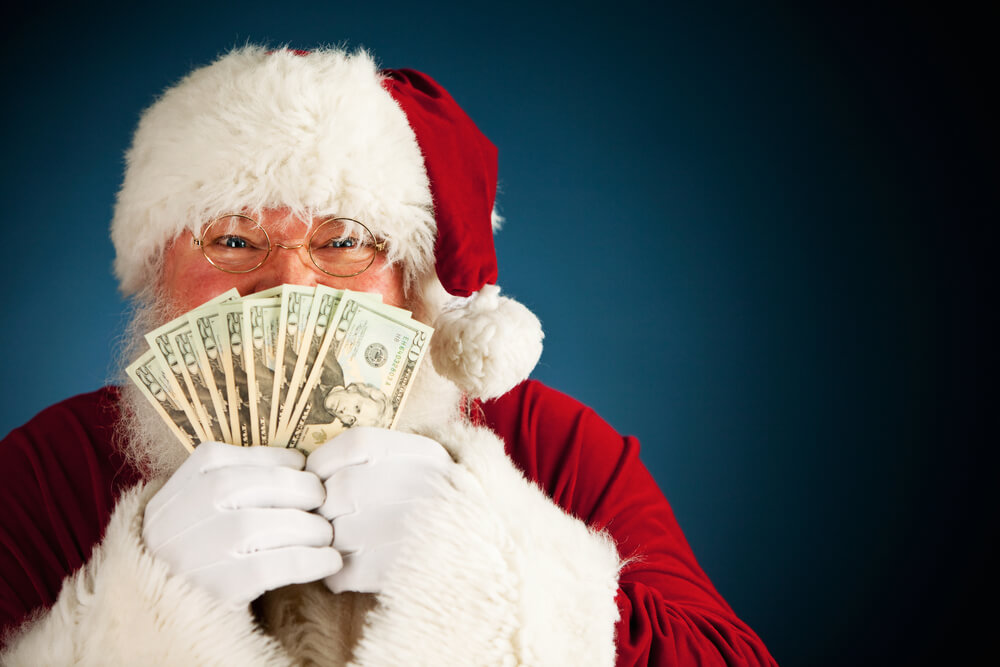 santa with payday loans for christmas emergency