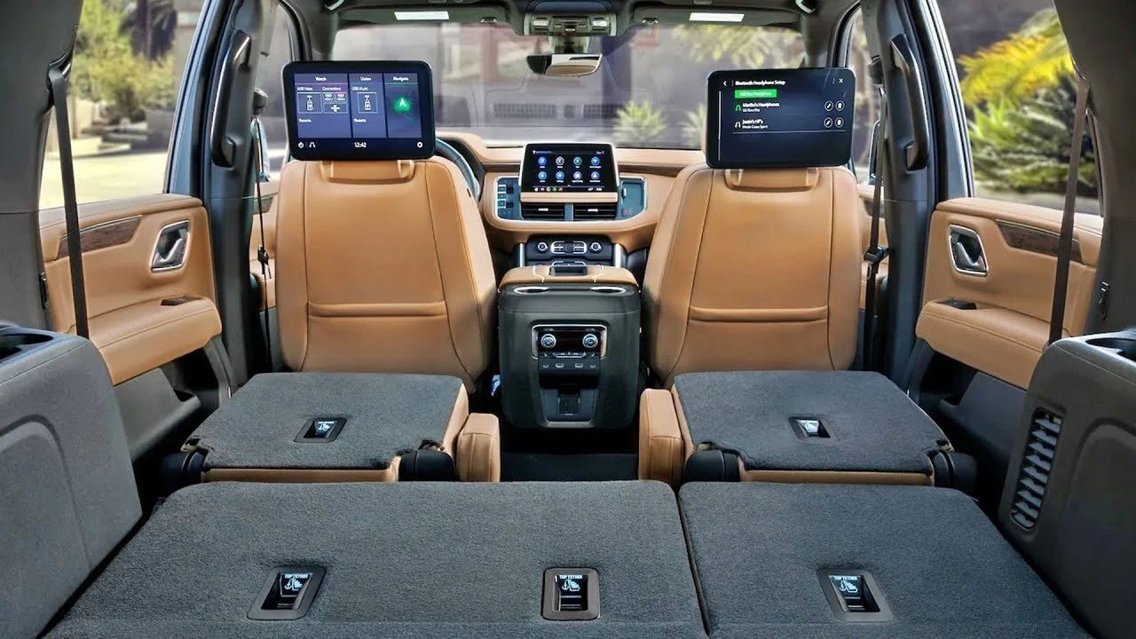 Chevrolet Suburban 2021 interior