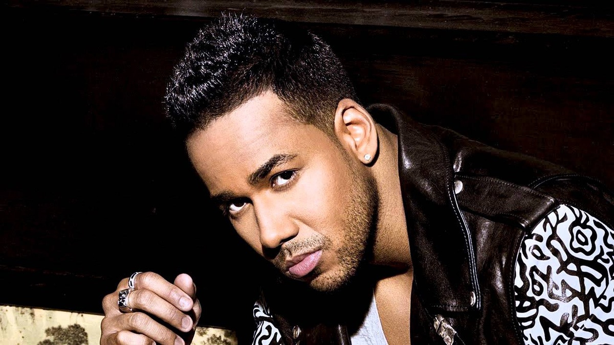 5 Fun Facts About Aventura's Romeo Santos | Gametime