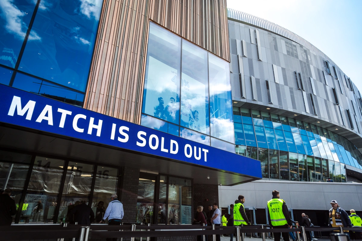 Football fans warned about losing out on ticket scams