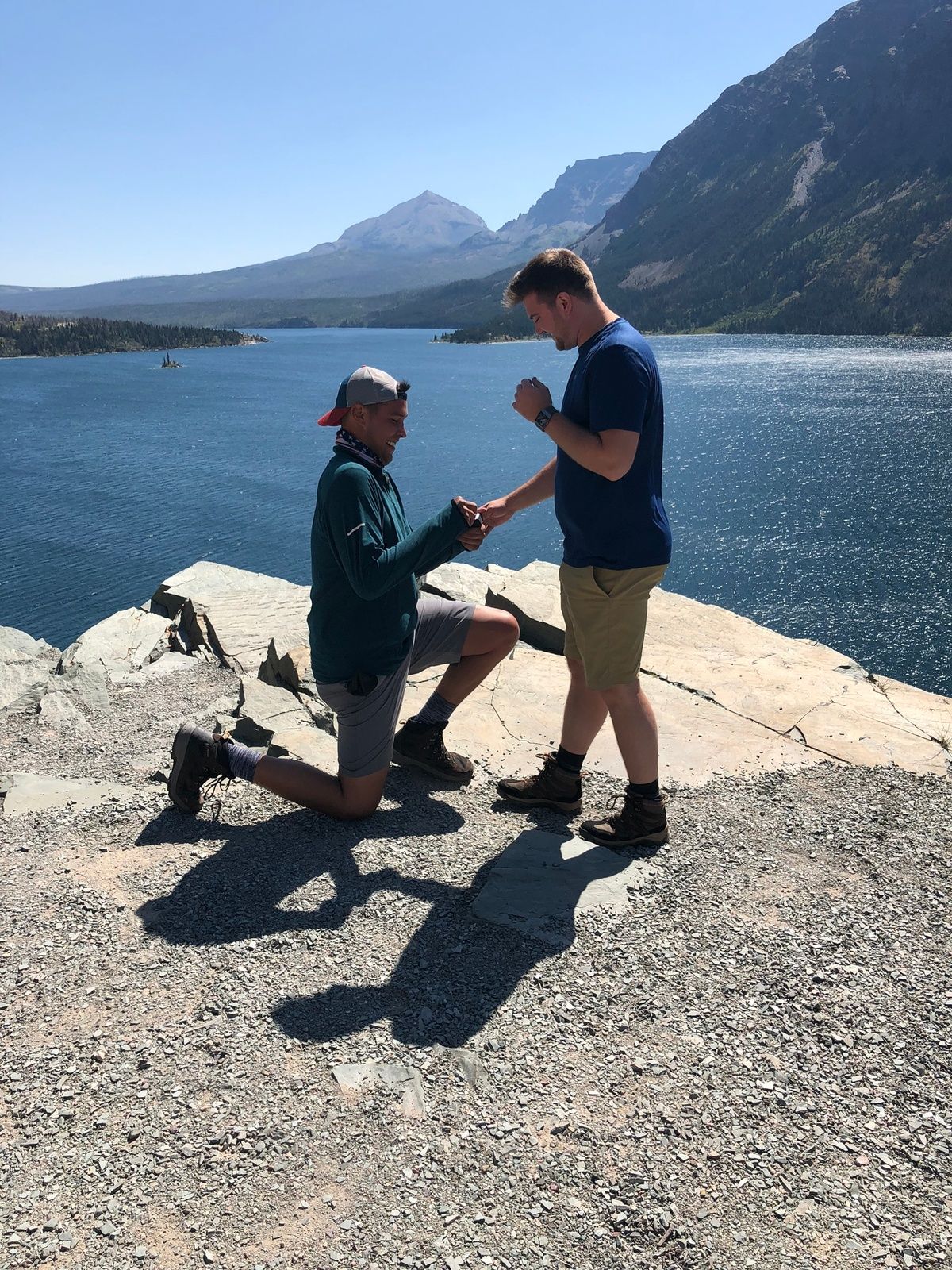 proposal at an overview on a hike