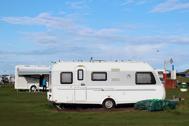 Caravan Tyres logo