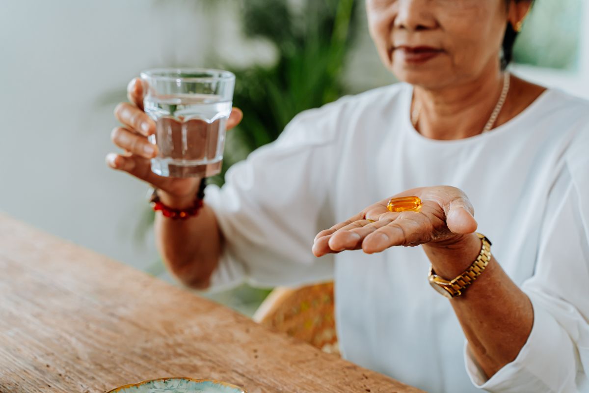 Woman learning how to maximize her Medicare Part D plan in 2025