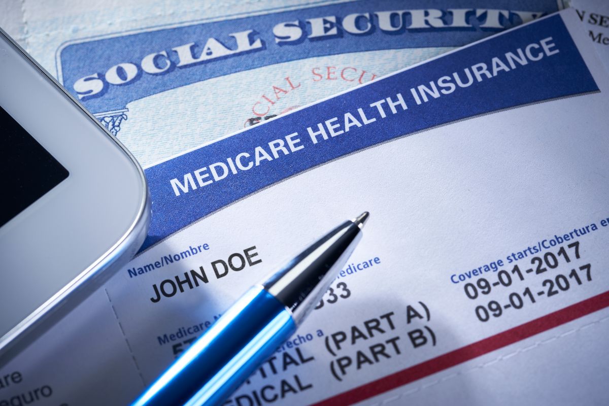 social security and medicare cards