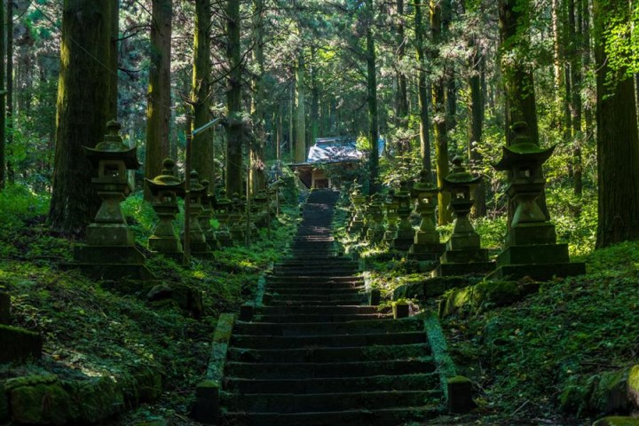 日本熊本神社 上色見熊野座神社