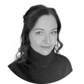 Author Profile Image: Adele Kitchen