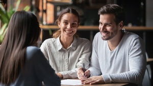 couple meeting with broker