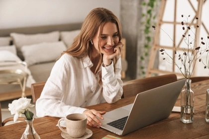 woman at home on a laptop