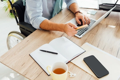 man using credit card online