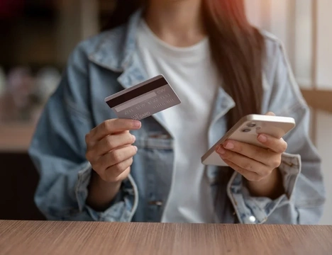 Can you get a credit card with no limit? 