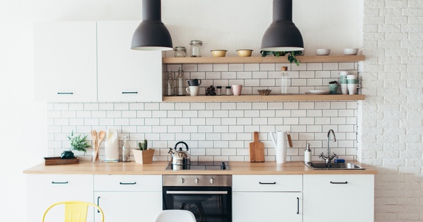 How much does it cost to install a kitchen?