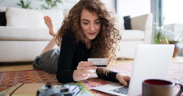 THIS is the optimal amount you should have on your credit card