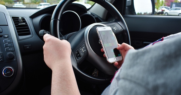 Proposed new laws for mobile phone use while driving