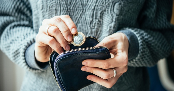 lady holding purse