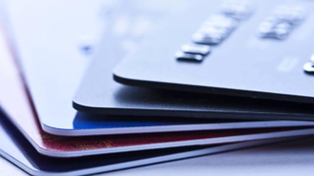 Paying off your credit card: Fixed payments and interest