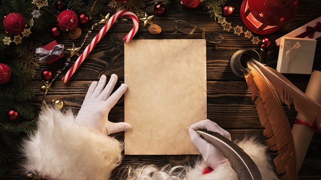 Last chance: Get a letter from Santa for the cost of a stamp