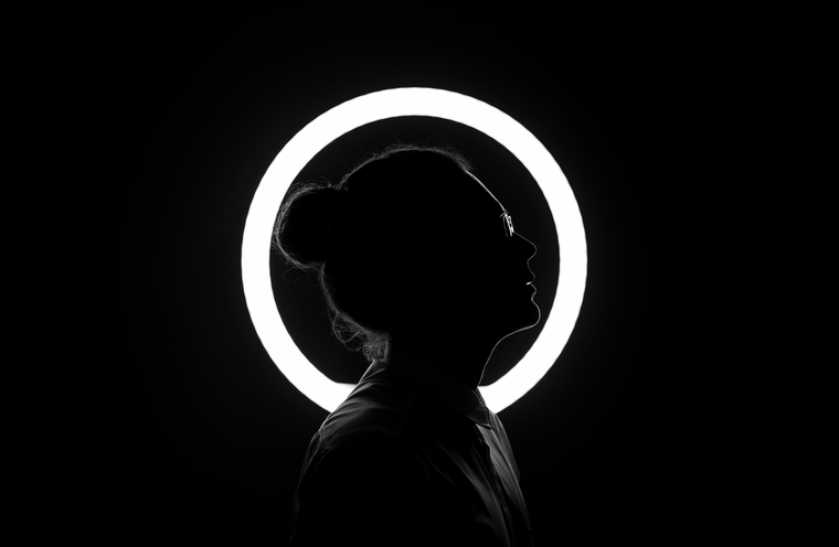Ring light around a person, dark background